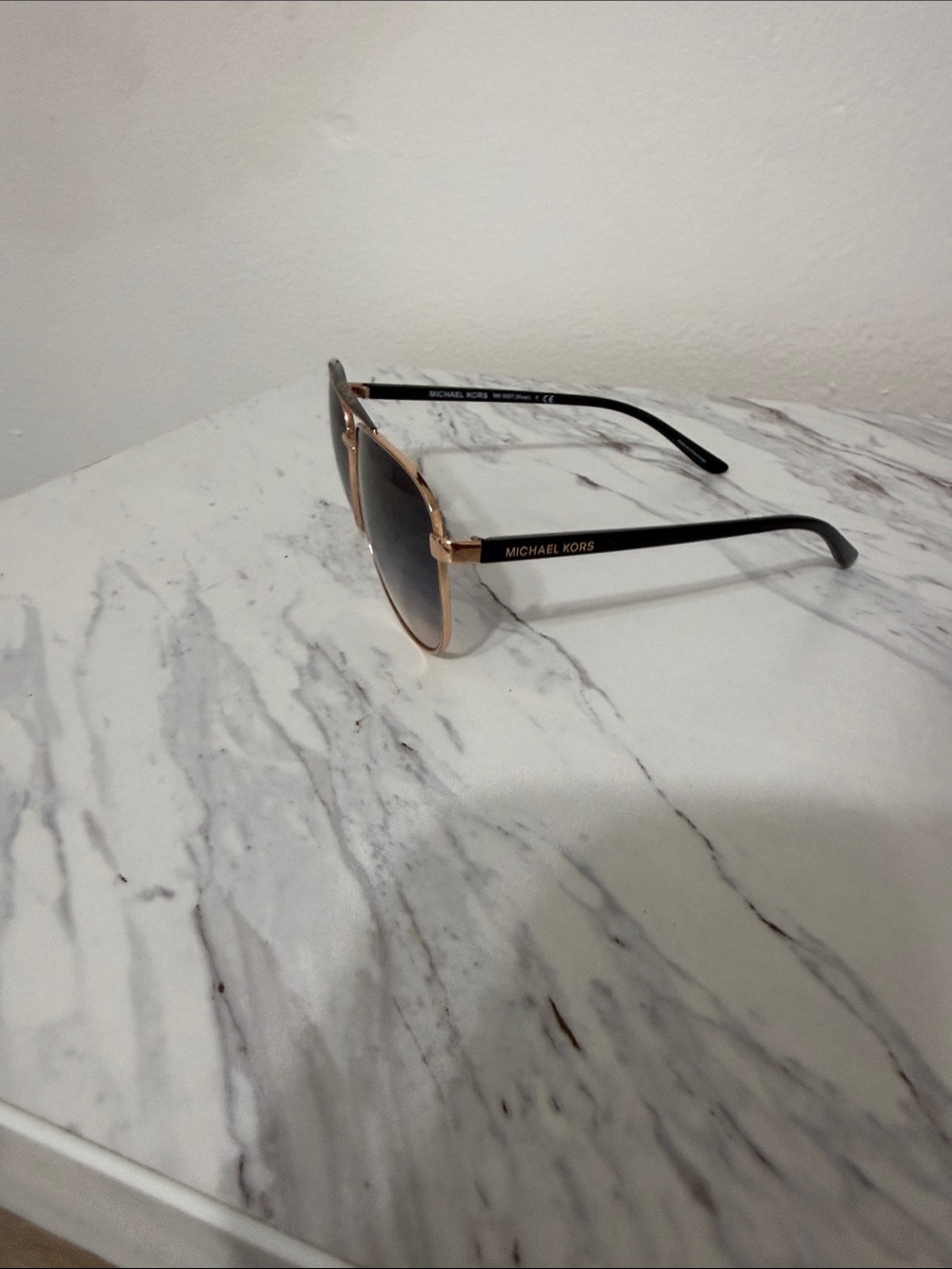 Michael Kors Black and Gold Aviator Sunglasses MK 5007 (Hvar) - Picture 1 of 4